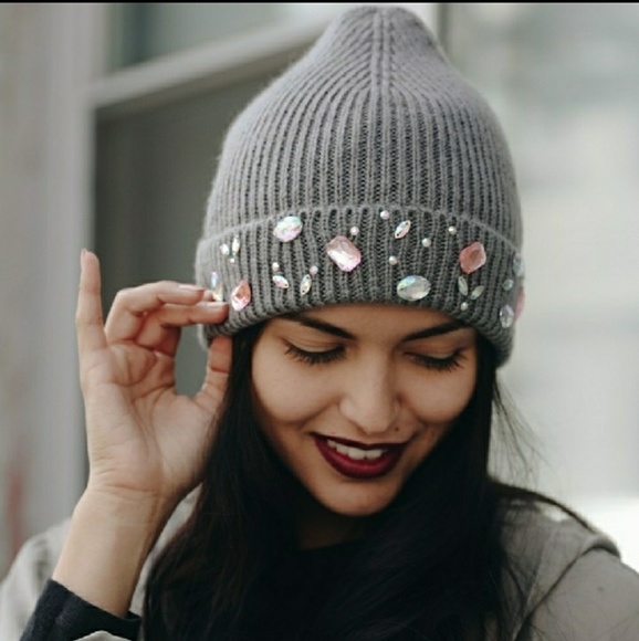 🔥SALE!🔥💥NEW!💥JEWELED BEANIE💥 - Picture 2 of 6